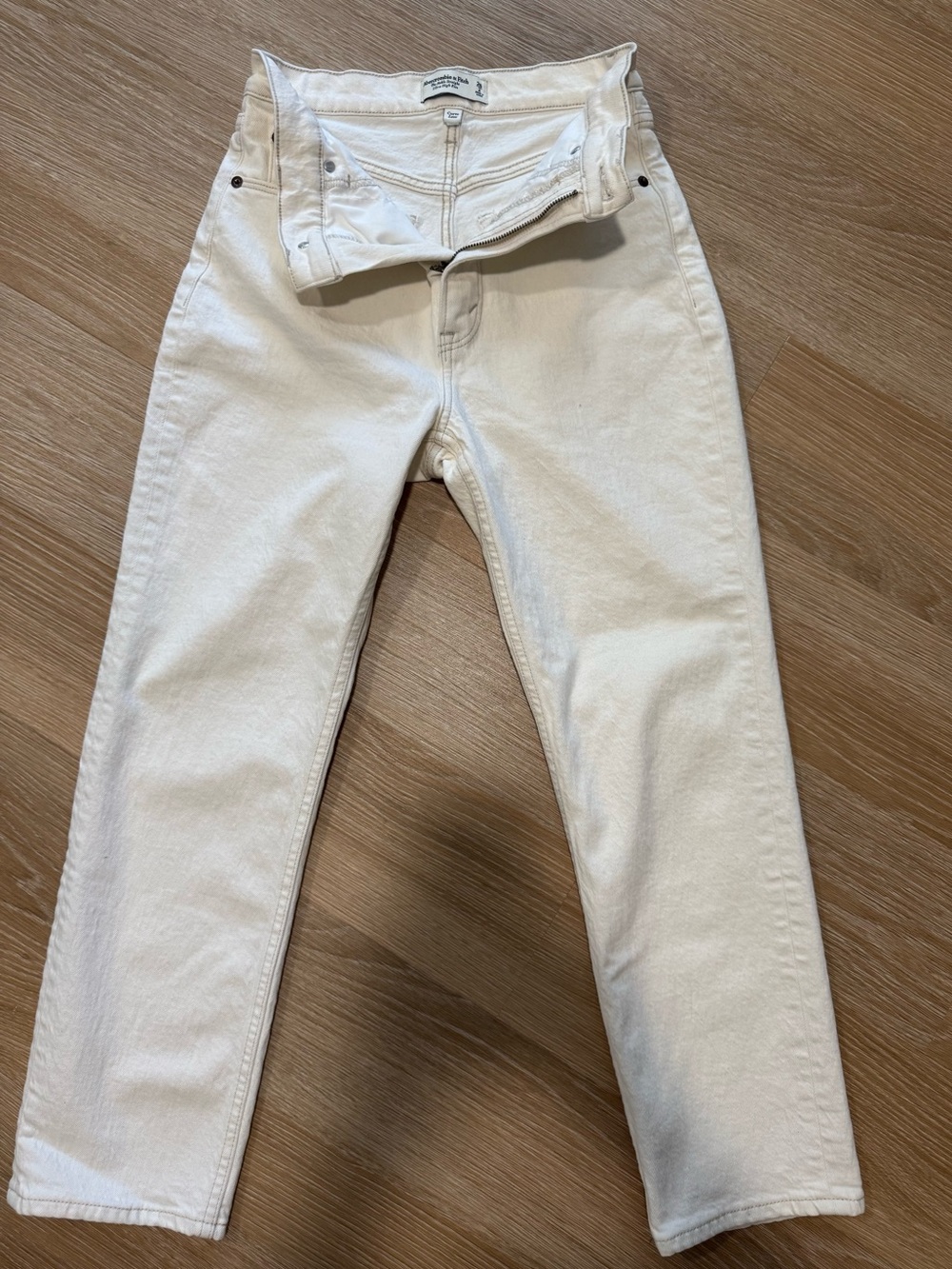 Abercrombie & Fitch The Ankle Straight Curve Love High Rise Jeans